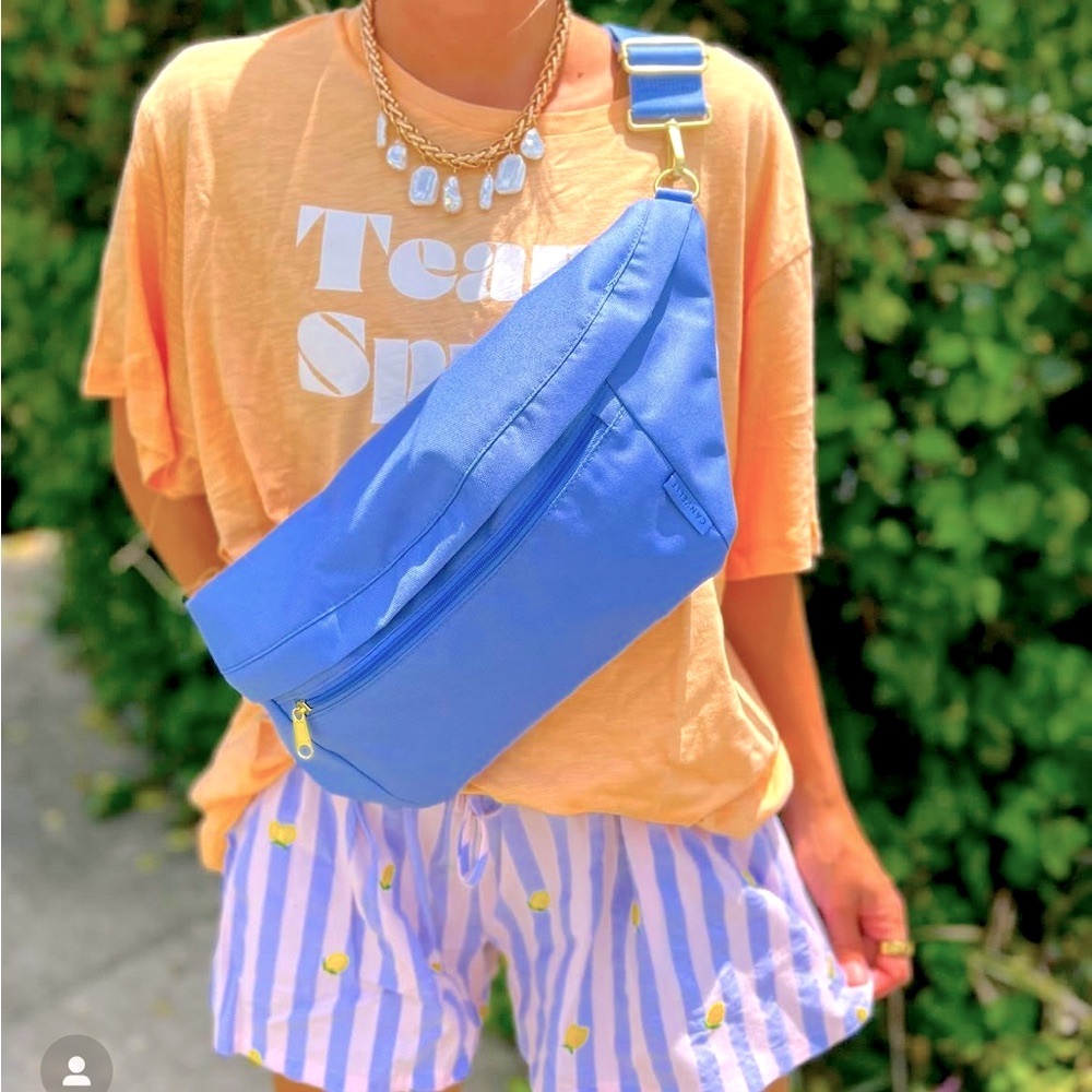 Canvelle Classic Fanny Pack 🩵 Cornflower Blue 🩵